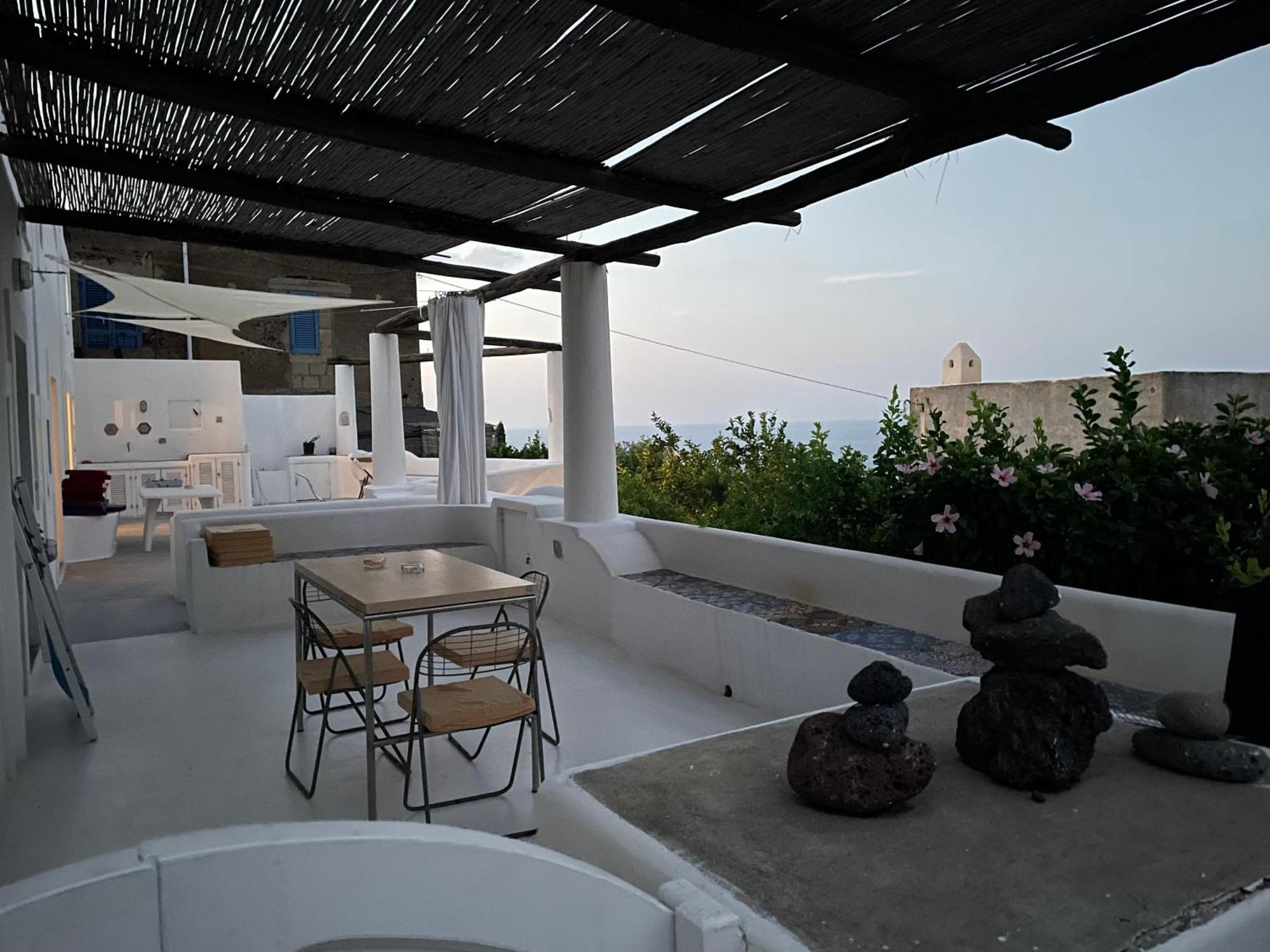 Limoneto Apartment Stromboli Luaran gambar